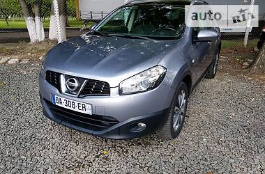 Позашляховик / Кросовер Nissan Qashqai 2010 в 