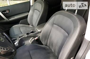 Позашляховик / Кросовер Nissan Qashqai 2010 в 