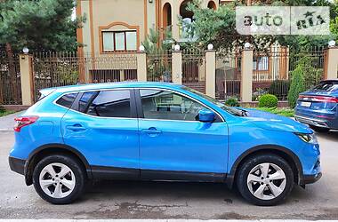 Позашляховик / Кросовер Nissan Qashqai 2017 в 