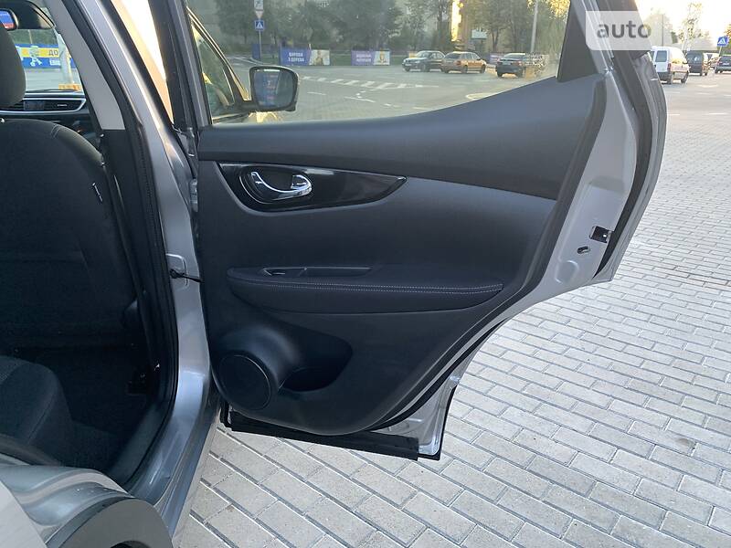 Позашляховик / Кросовер Nissan Qashqai 2017 в Івано-Франківську