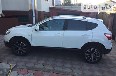 Внедорожник / Кроссовер Nissan Qashqai 2012 в Черновцах