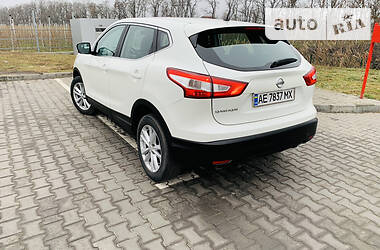 Внедорожник / Кроссовер Nissan Qashqai 2016 в Днепре