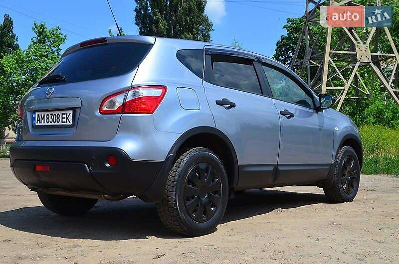 Внедорожник / Кроссовер Nissan Qashqai 2010 в Житомире