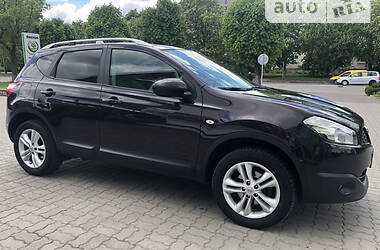 Позашляховик / Кросовер Nissan Qashqai 2010 в Луцьку