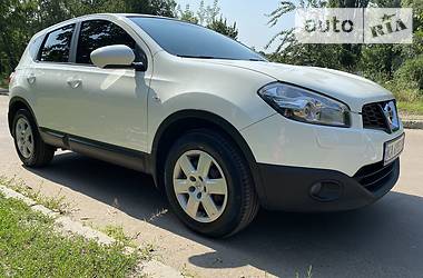 Позашляховик / Кросовер Nissan Qashqai 2012 в Києві