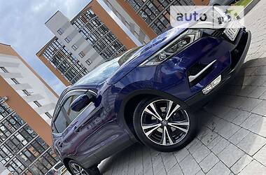 Внедорожник / Кроссовер Nissan Qashqai 2017 в Ивано-Франковске