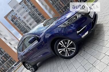 Внедорожник / Кроссовер Nissan Qashqai 2017 в Ивано-Франковске