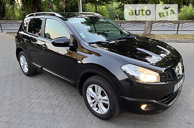 Хэтчбек Nissan Qashqai 2011 в Луцке