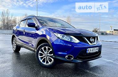 Внедорожник / Кроссовер Nissan Qashqai 2014 в 