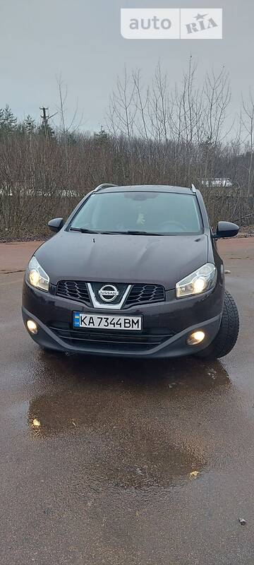 Внедорожник / Кроссовер Nissan Qashqai 2010 в Житомире