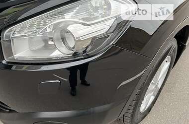 Внедорожник / Кроссовер Nissan Qashqai 2010 в Киеве