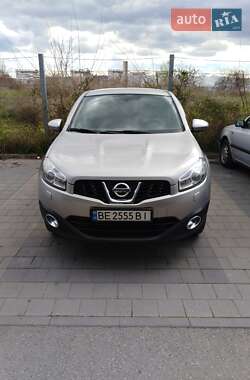 Позашляховик / Кросовер Nissan Qashqai 2010 в Миколаєві