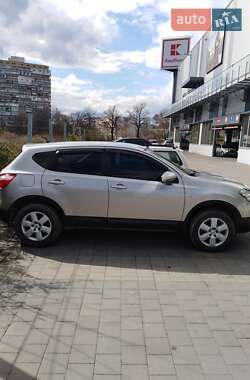 Позашляховик / Кросовер Nissan Qashqai 2010 в Миколаєві