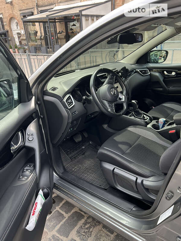 Внедорожник / Кроссовер Nissan Qashqai 2017 в Киеве