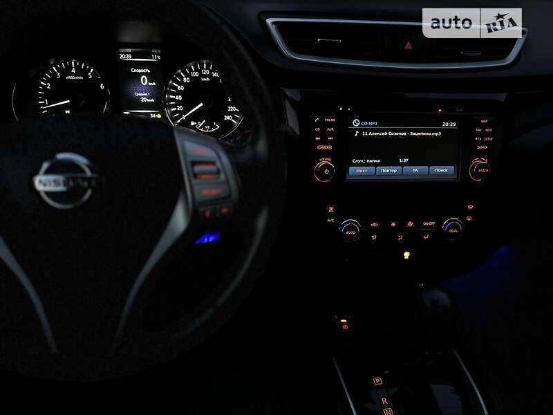 Внедорожник / Кроссовер Nissan Qashqai 2016 в Голованевске