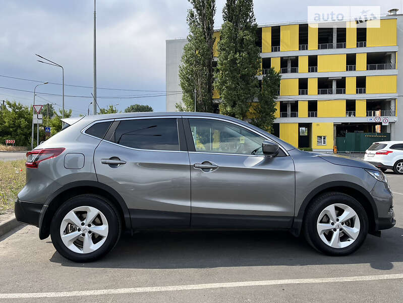 Позашляховик / Кросовер Nissan Qashqai 2020 в 