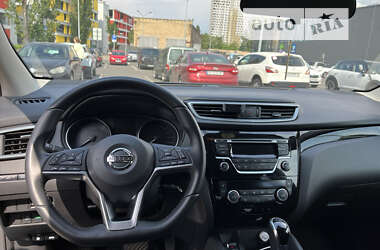 Позашляховик / Кросовер Nissan Qashqai 2020 в 