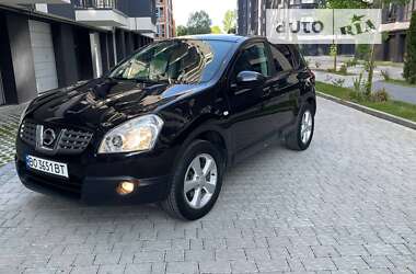 Внедорожник / Кроссовер Nissan Qashqai 2009 в 