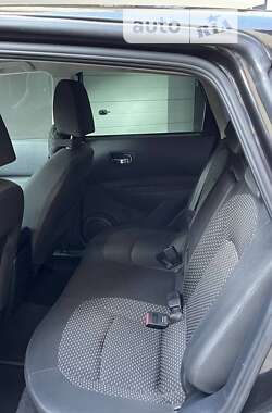 Внедорожник / Кроссовер Nissan Qashqai 2009 в 