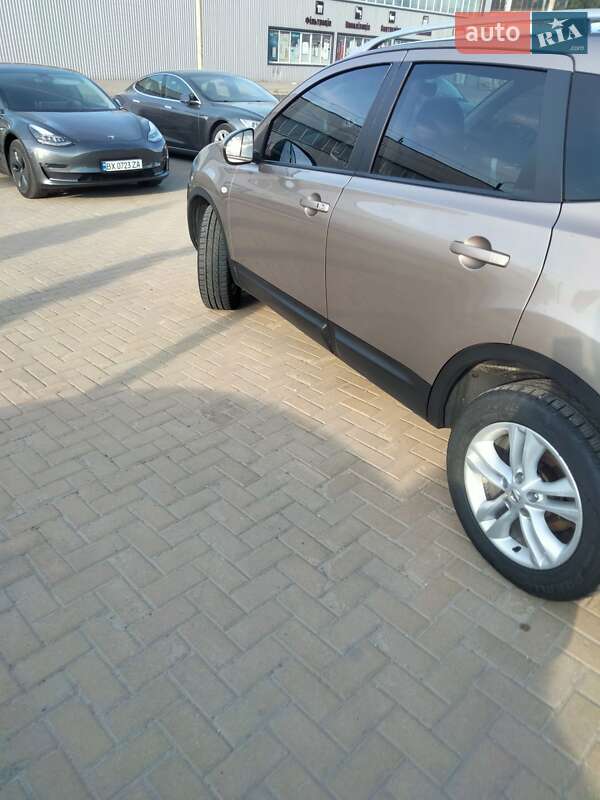 Внедорожник / Кроссовер Nissan Qashqai 2012 в Хмельницком