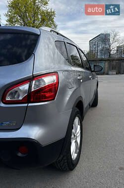 Внедорожник / Кроссовер Nissan Qashqai 2010 в Днепре