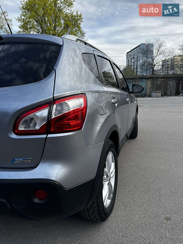 Внедорожник / Кроссовер Nissan Qashqai 2010 в Днепре