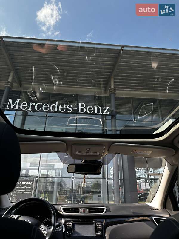 Внедорожник / Кроссовер Nissan Qashqai 2015 в Луцке