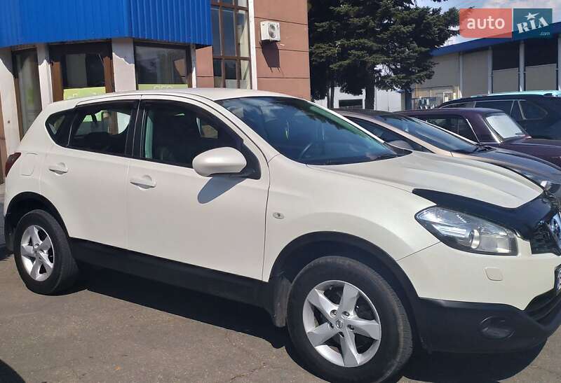 Внедорожник / Кроссовер Nissan Qashqai 2012 в Новомосковске