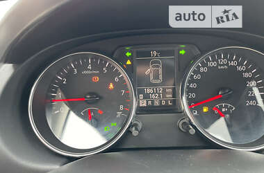 Внедорожник / Кроссовер Nissan Qashqai 2013 в 