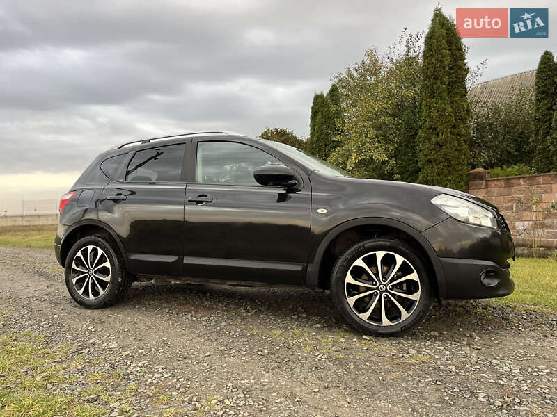 Внедорожник / Кроссовер Nissan Qashqai 2012 в Ровно