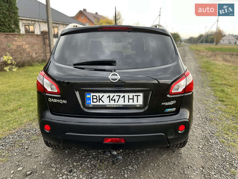 Внедорожник / Кроссовер Nissan Qashqai 2012 в Ровно