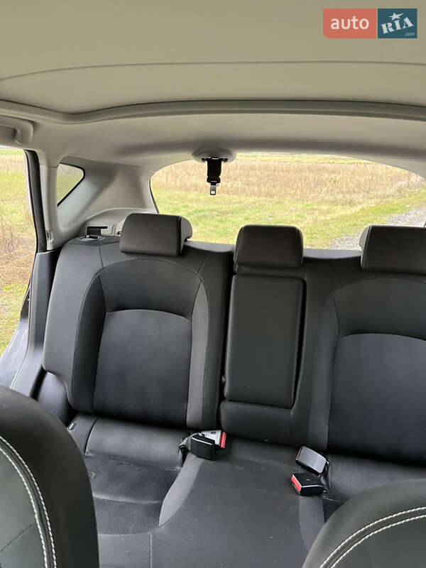 Внедорожник / Кроссовер Nissan Qashqai 2012 в Ровно