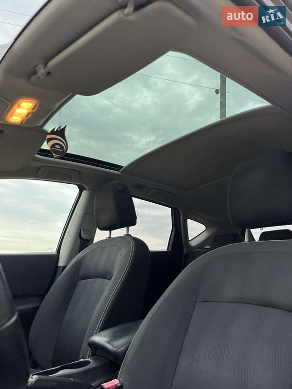 Внедорожник / Кроссовер Nissan Qashqai 2012 в Ровно