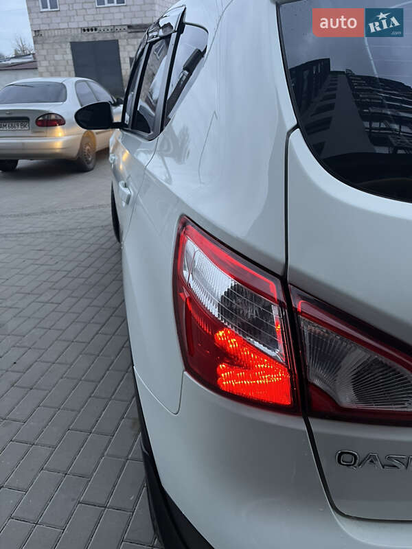 Внедорожник / Кроссовер Nissan Qashqai 2012 в Житомире