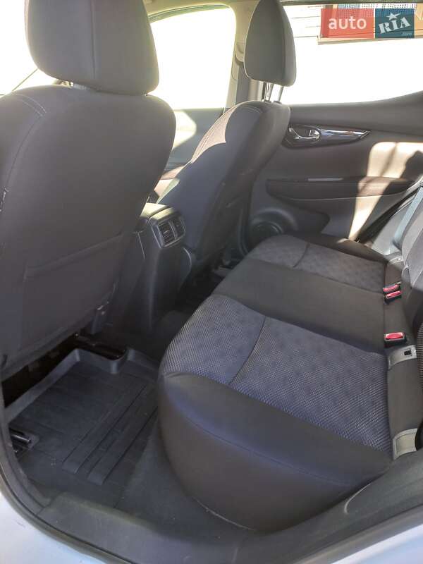 Внедорожник / Кроссовер Nissan Qashqai 2017 в Черновцах