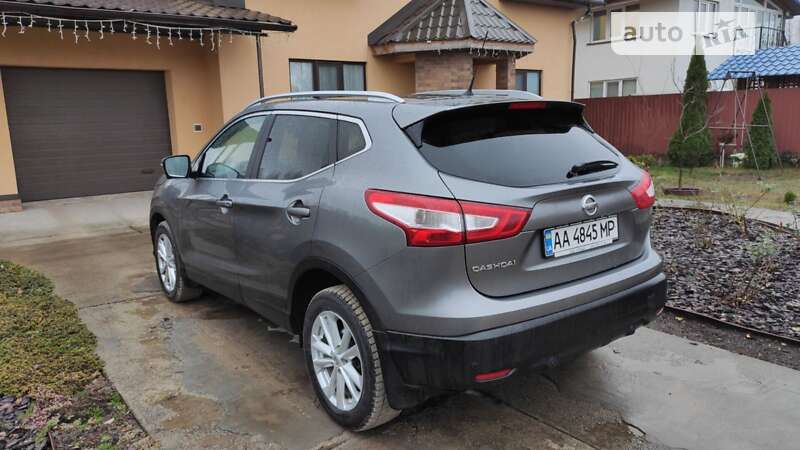 Позашляховик / Кросовер Nissan Qashqai 2014 в Бучі