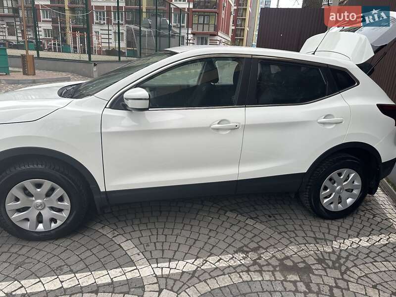 Внедорожник / Кроссовер Nissan Qashqai 2017 в Киеве