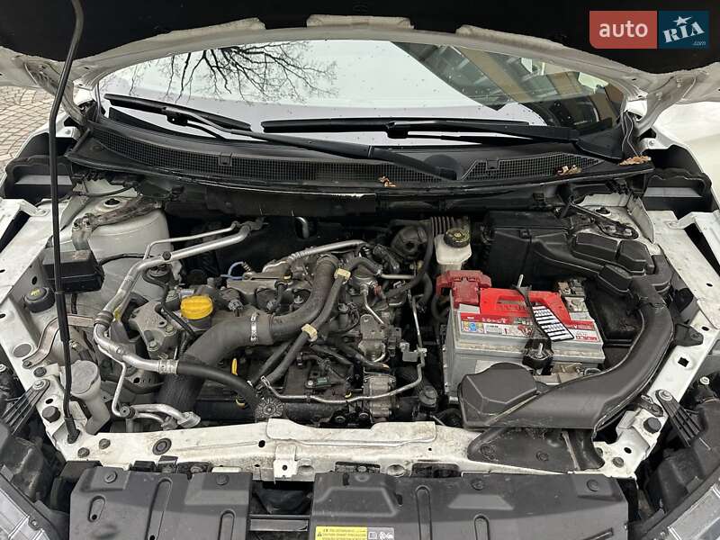 Внедорожник / Кроссовер Nissan Qashqai 2017 в Киеве