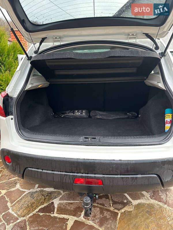 Внедорожник / Кроссовер Nissan Qashqai 2013 в Тернополе