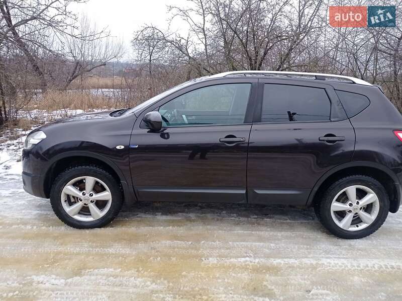 Позашляховик / Кросовер Nissan Qashqai 2010 в Харкові