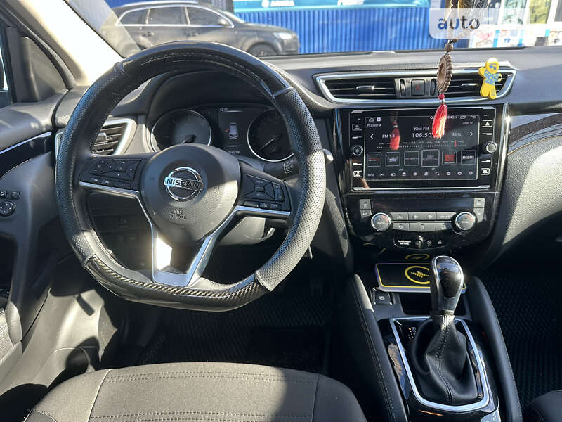 Внедорожник / Кроссовер Nissan Qashqai 2020 в Киеве