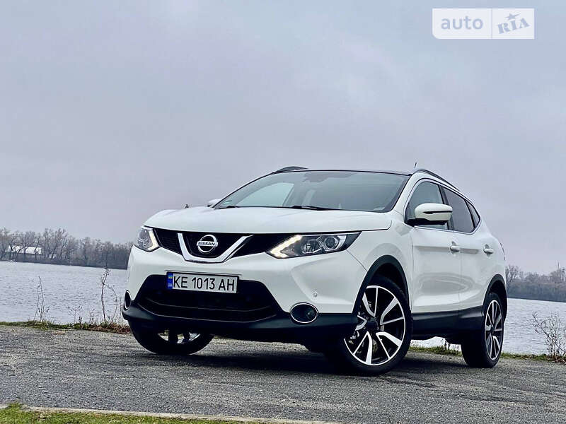 Позашляховик / Кросовер Nissan Qashqai 2015 в Дніпрі