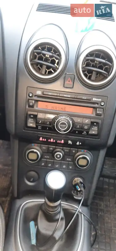 Позашляховик / Кросовер Nissan Qashqai 2009 в 