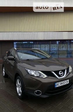 Внедорожник / Кроссовер Nissan Qashqai 2015 в Луцке