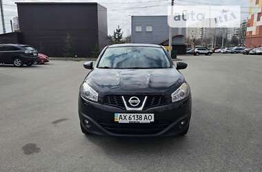 Позашляховик / Кросовер Nissan Qashqai 2010 в Харкові