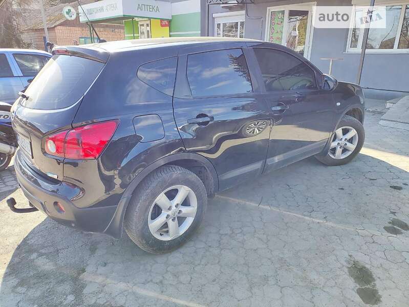 Позашляховик / Кросовер Nissan Qashqai 2009 в Рівному