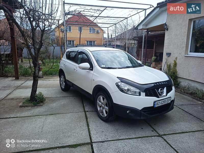 Внедорожник / Кроссовер Nissan Qashqai 2011 в Берегово