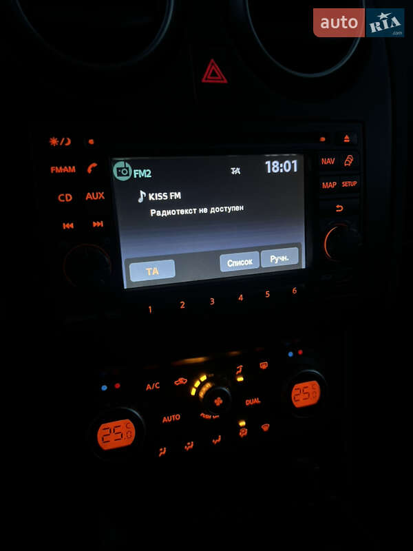 Внедорожник / Кроссовер Nissan Qashqai 2010 в Днепре