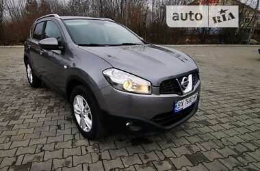 Внедорожник / Кроссовер Nissan Qashqai 2013 в Хмельницком