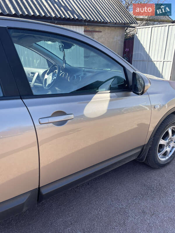 Внедорожник / Кроссовер Nissan Qashqai 2008 в Коростене